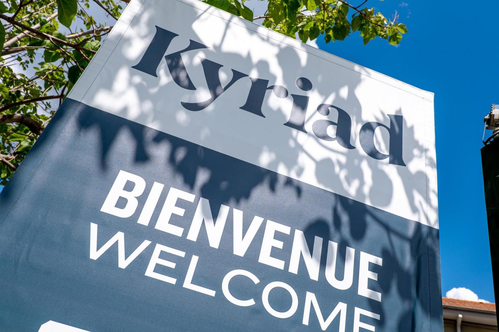 Kyriad Digne-Les-Bains Esterno foto
